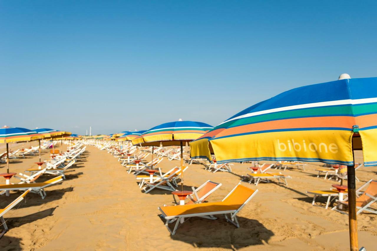 Appartamenti Riviera Gemelli 비비오네 외부 사진